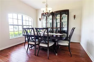 2550 Verdmont Ct, Cape Coral, FL 33991 - Photo 8