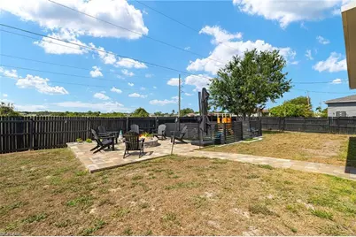 329 NE 27th St, Cape Coral, FL 33909 - Photo 26