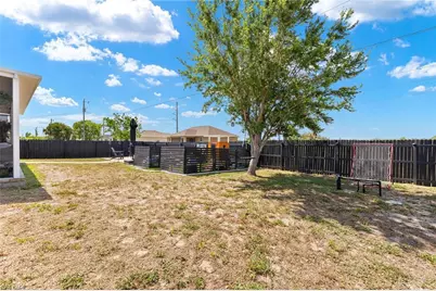 329 NE 27th St, Cape Coral, FL 33909 - Photo 28