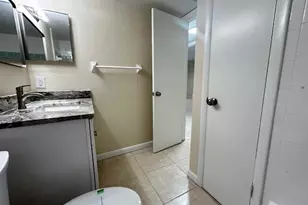 4906 Victoria Dr, Cape Coral, FL 33904 - Photo 8