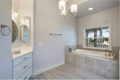 18210 Chesapeake Ct, Fort Myers, FL 33908 - Photo 16