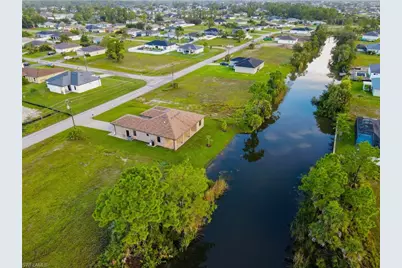 3307 NE 13th Ave, Cape Coral, FL 33909 - Photo 4