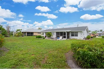 3609 SE 9th Pl, Cape Coral, FL 33904 - Photo 12