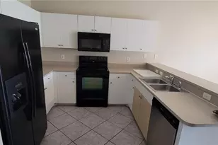 3723 SE 9th Pl, Cape Coral, FL 33904 - Photo 2