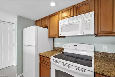 2885 Palm Beach Blvd #101, Fort Myers, FL 33916 - Photo 2