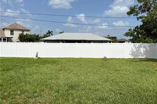 427 NE 17th Ave, Cape Coral, FL 33909 - Photo 22