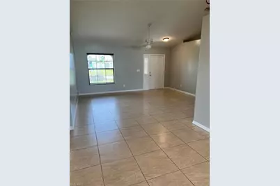 427 NE 17th Ave, Cape Coral, FL 33909 - Photo 4