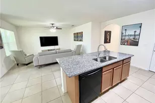 604 SW 26th St, Cape Coral, FL 33914 - Photo 2