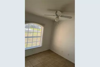 279 SW 3rd Ter, Cape Coral, FL 33991 - Photo 4