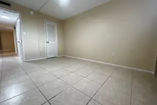 4906 Victoria Dr, Cape Coral, FL 33904 - Photo 12