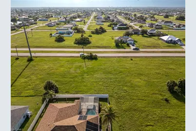 824 El Dorado Blvd N, Cape Coral, FL 33993 - Photo 4