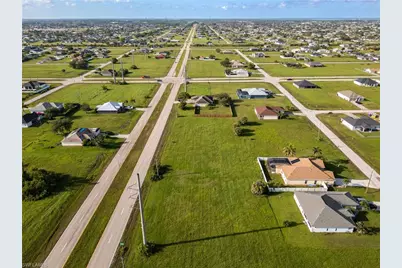 828 El Dorado Blvd N, Cape Coral, FL 33993 - Photo 12