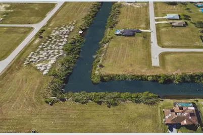 1024 NE 23rd Ter, Cape Coral, FL 33909 - Photo 2