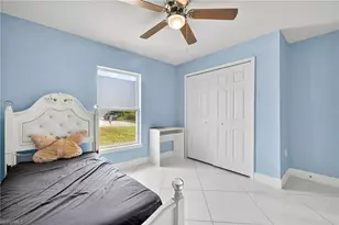 872 Carbon St E, Lehigh Acres, FL 33974 - Photo 20