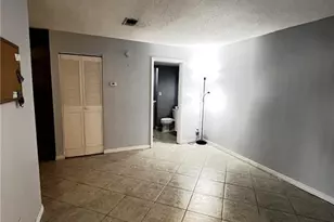 1700 Park Meadows Dr, Fort Myers, FL 33907 - Photo 6