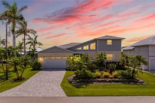 2372 Cherimoya Ln, Saint James City, FL 33956 - Photo 2