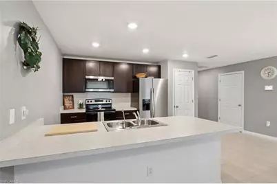 658 Lomond St, Lehigh Acres, FL 33972 - Photo 16