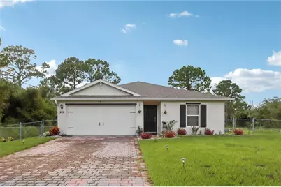 658 Lomond St, Lehigh Acres, FL 33972 - Photo 2
