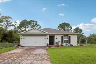 658 Lomond St, Lehigh Acres, FL 33972 - Photo 2