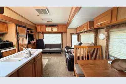 23435 Carolyn Ln, Fort Myers, FL 33913 - Photo 42