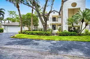 27024 Oakwood Lake Dr, Bonita Springs, FL 34134 - Photo 28
