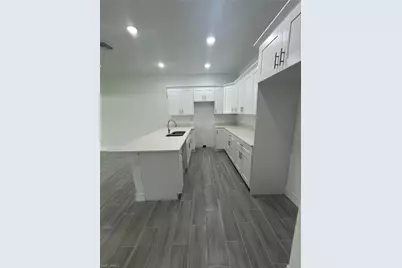 873 Duplex St E, Lehigh Acres, FL 33974 - Photo 6