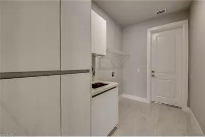 2929 SW 6th Pl, Cape Coral, FL 33914 - Photo 32