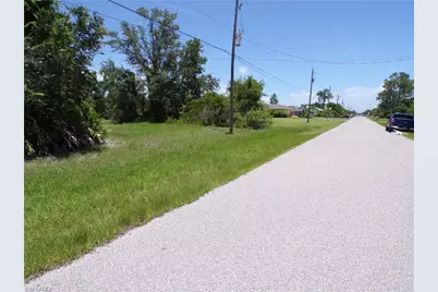 160 Baytree Dr, Rotonda West, FL 33947 - Photo 4