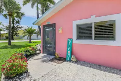 1657 Atlanta Plaza Dr, Sanibel, FL 33957 - Photo 4