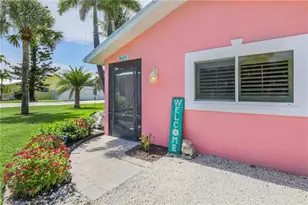 1657 Atlanta Plaza Dr, Sanibel, FL 33957 - Photo 4