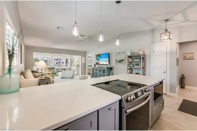 1657 Atlanta Plaza Dr, Sanibel, FL 33957 - Photo 8