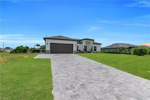2520 Diplomat Pkwy W, Cape Coral, FL 33993 - Photo 4