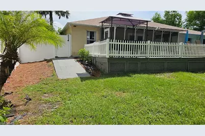 711 Epps Brown St E, Lehigh Acres, FL 33974 - Photo 14