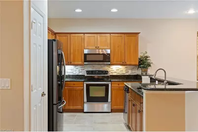 10662 Camarelle Cir, Fort Myers, FL 33913 - Photo 14