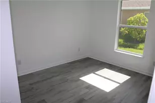 318 NW 14th St, Cape Coral, FL 33993 - Photo 6