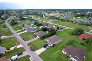 3744 NE 13th Pl, Cape Coral, FL 33909 - Photo 30