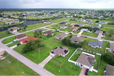 3744 NE 13th Pl, Cape Coral, FL 33909 - Photo 32