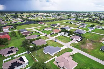 3744 NE 13th Pl, Cape Coral, FL 33909 - Photo 38