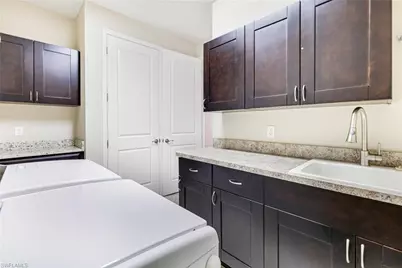 2720 Lambay Ct, Cape Coral, FL 33991 - Photo 32