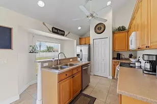 209 SE 3rd Terrace, Cape Coral, FL 33990 - Photo 20