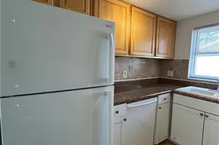 821 Courtington Ln, Fort Myers, FL 33919 - Photo 6