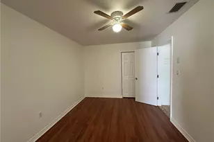 821 Courtington Ln, Fort Myers, FL 33919 - Photo 10