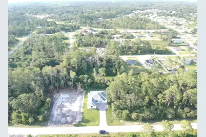 578 Woodview Dr, Lehigh Acres, FL 33972 - Photo 20