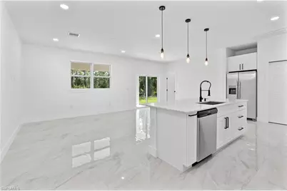 1020 Carroll St E, Lehigh Acres, FL 33974 - Photo 4