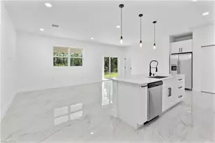 1020 Carroll St E, Lehigh Acres, FL 33974 - Photo 4