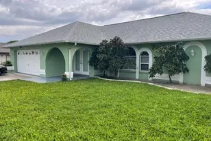 536 SE 2nd Terrace, Cape Coral, FL 33990 - Photo 6