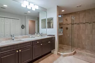 945 Carrick Bend Cir, Naples, FL 34110 - Photo 10