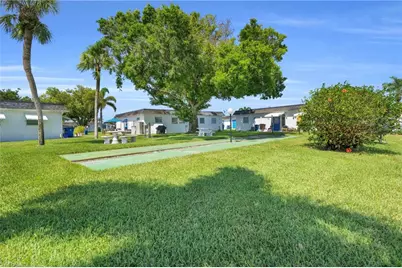 14 Temple Ct, Lehigh Acres, FL 33936 - Photo 28