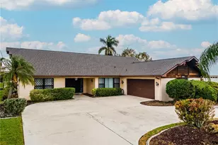 2523 SE 24th Pl, Cape Coral, FL 33904 - Photo 2