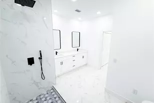 646 Camilla St E, Lehigh Acres, FL 33974 - Photo 18